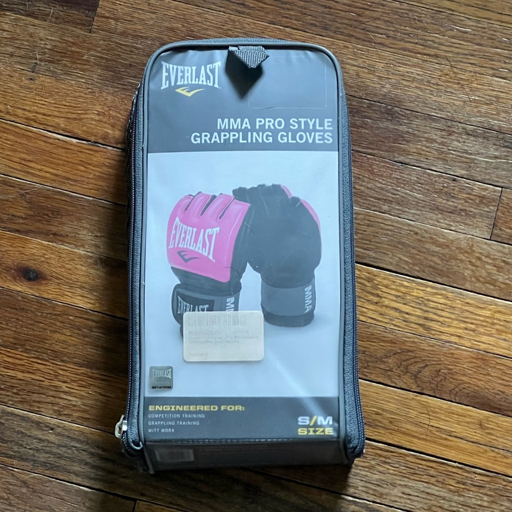 Everlast Pink MMA Pro Style Grappling Gloves S/M